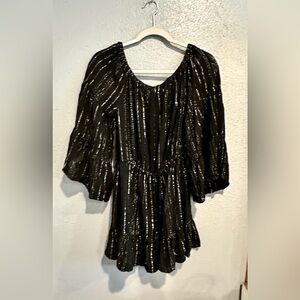 Blue Island black and gold striped scoop neck blouse